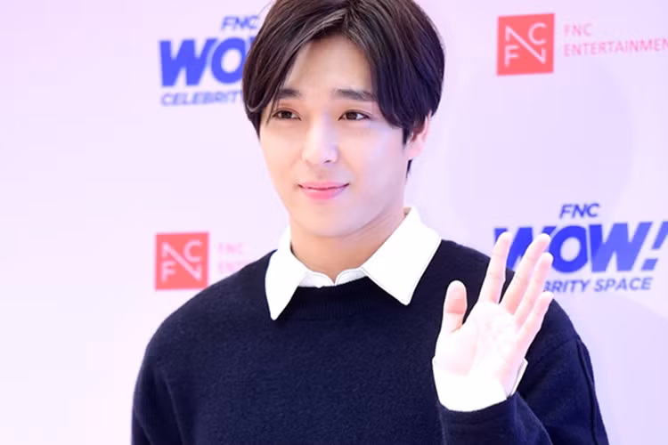 Trong 12 năm bước vào showbiz, Choi Jong Hoon gần như sạch scandal cho đến khi bê bối của Seungri bị khui ra. Ảnh: Dispatch