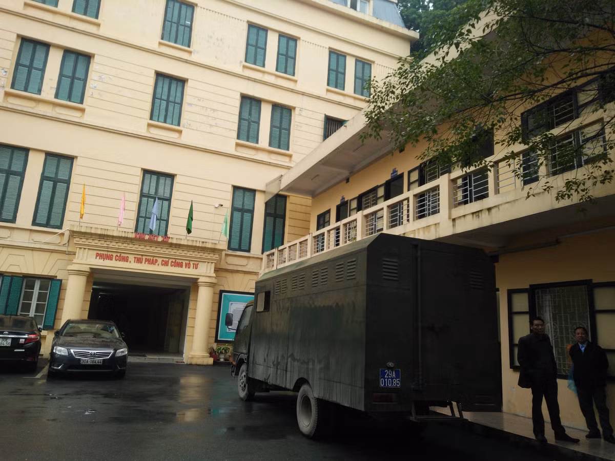 Tòa án nhân dân TP Hà Nội.