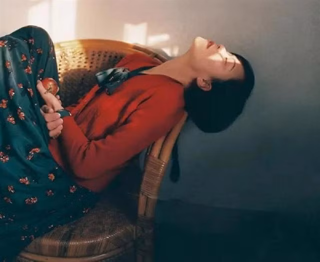 Ông chồng nội trợ ngoại tình Ong chong noi tro ngoai tinh
