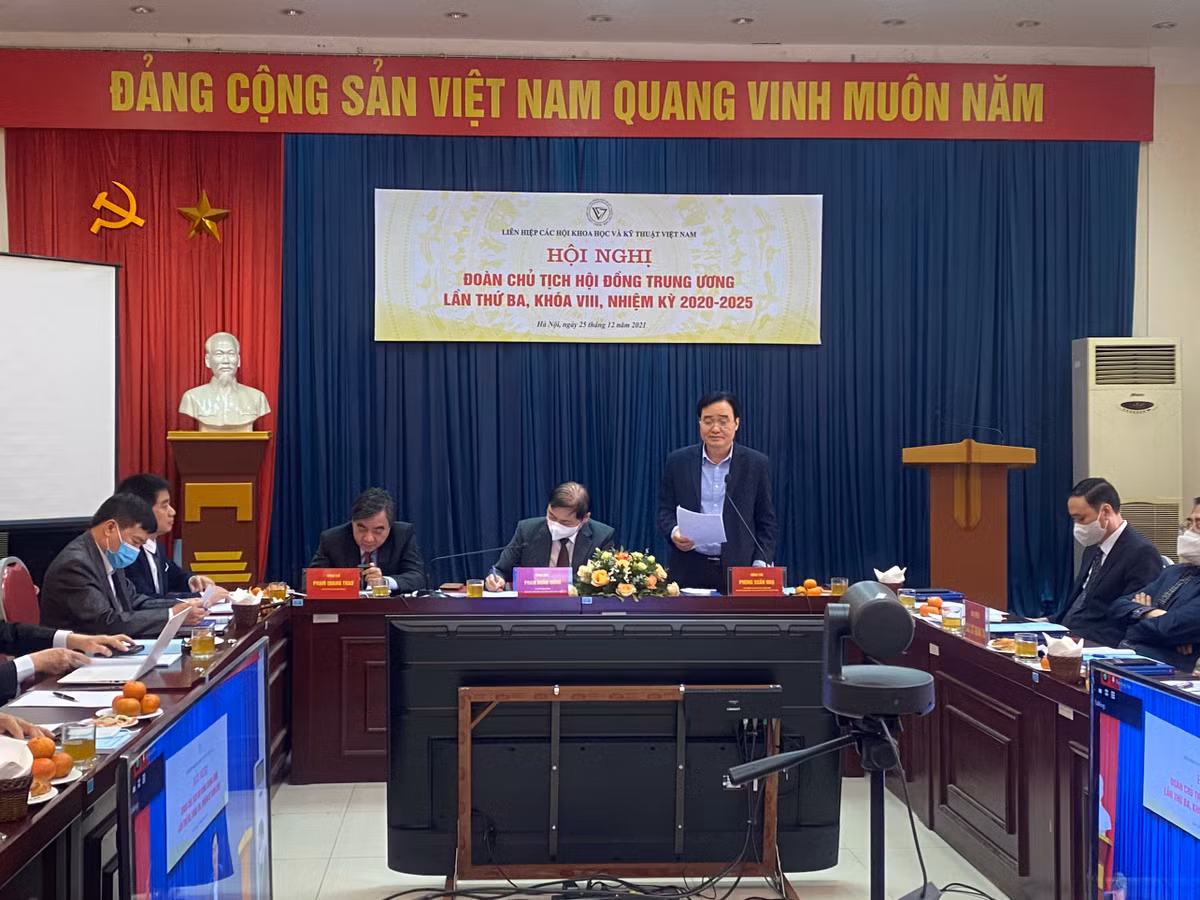 Hop Doan Chu tich Lien hiep Hoi Viet Nam lan thu 3 - Khoa VIII-Hinh-5