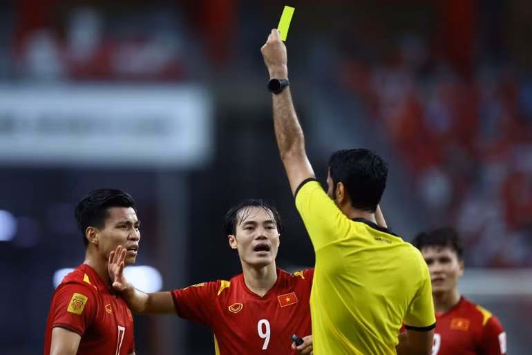 VFF khieu nai trong tai, AFF Cup quyet dinh su dung cong nghe VAR