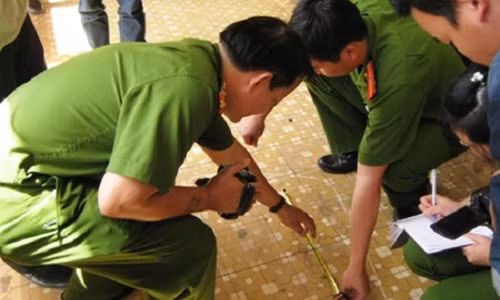 Vi dau vo nhan tam rut dao dam chong nhat chi mang?