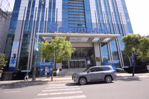 Sacombank khang dinh cac khoan vay cua FLC Group dung quy dinh va an toan
