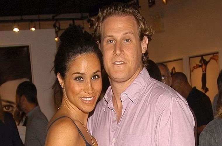 Meghan Markle, vị hôn thê xinh đẹp của Hoàng tử Harry, từng kết hôn với Trevor Engleson, một diễn viên kiêm nhà sản xuất phim người Mỹ, vào năm 2011. Tuy nhiên, cặp đôi đã “đường ai nấy đi” vào năm 2013. Ảnh: News Hub.