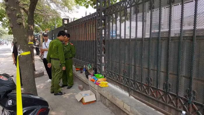 Ta hoa vi thai nhi bo trong tui bong canh ben xe My Dinh-Hinh-2