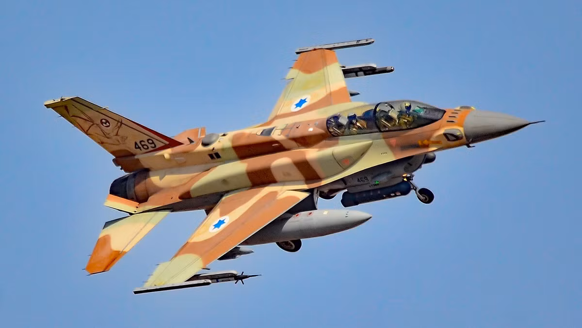 Ban đầu lực lượng phòng không Syria nhầm tưởng một số thiết bị phát sinh sự cố. Nhưng sau đó khoảng hơn 20 phút, mọi chuyện trở lại bình thường và họ mới phát hiện được rằng mình đã bị tấn công áp chế.