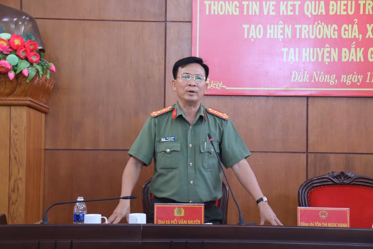 Từ tháng 7/2002 đến tháng 9/2006, làm Phó trưởng phòng, Trợ lý Phó Phó Tổng cục trưởng Tổng cục An ninh, Bộ Công an. Từ tháng 10/2006 đến tháng 8/2012: Ủy viên BCH Đảng ủy Công an tỉnh Đồng Nai, Bí thư Chi bộ - Trưởng phòng Phòng An ninh Kinh tế, Công an tỉnh Đồng Nai.