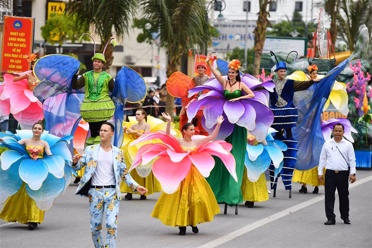 Thanh Hoa to chuc carnival duong pho don mua du lich bien 2020-Hinh-8