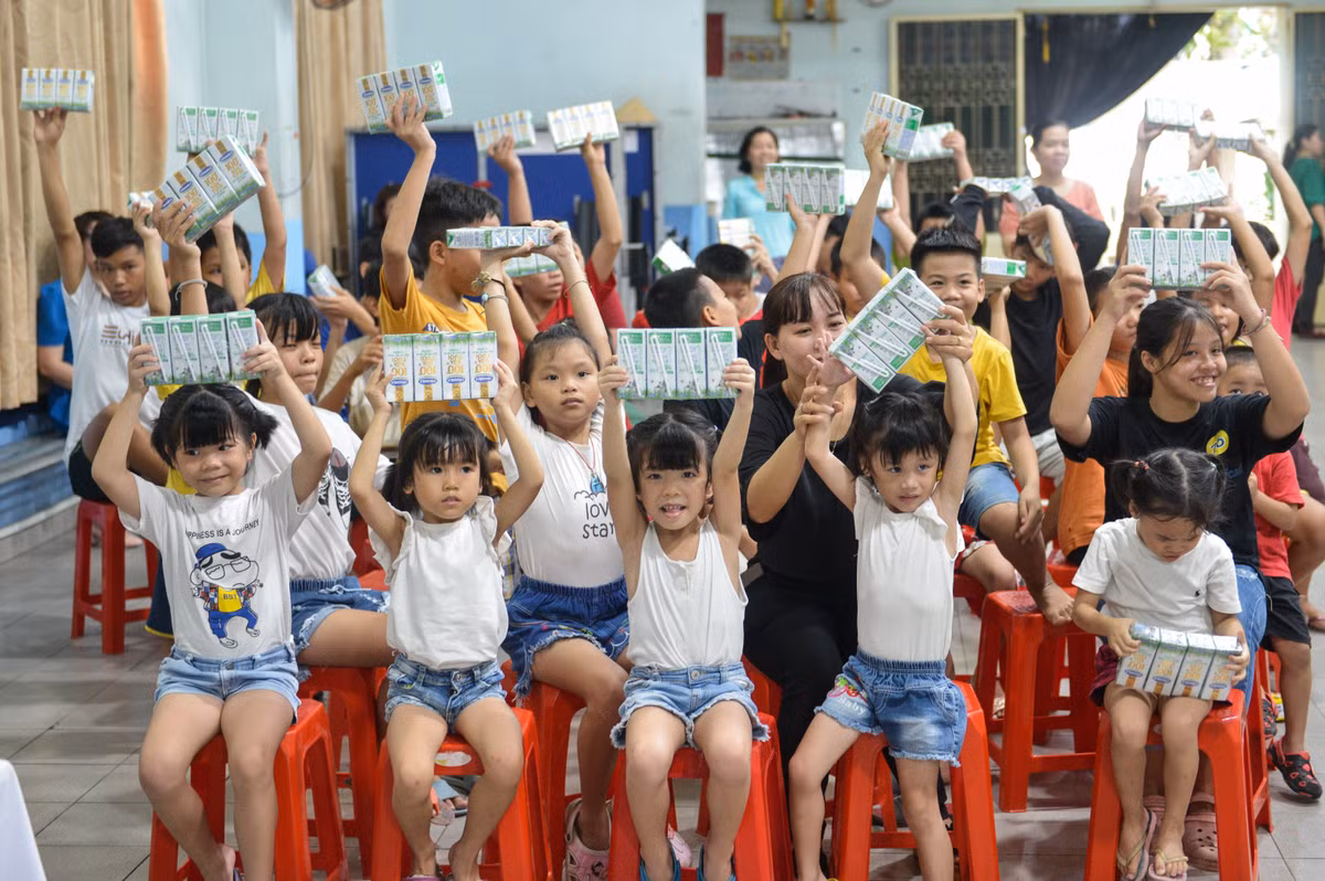 Quy sua vuon cao Viet Nam va Vinamilk 
