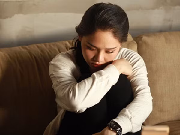 Giá mà tôi biết trước rằng mình sẽ không có đường lùi khi chấp nhận làm người thứ ba - Ảnh minh họa: Internet