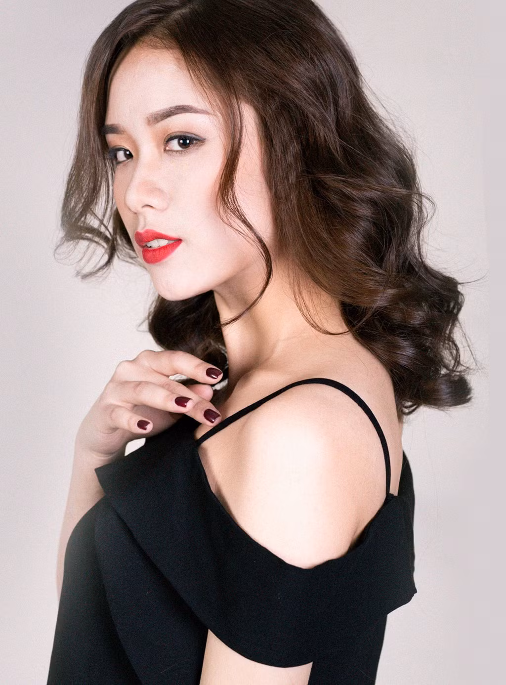 Trần Ngọc Lâm, 22 tuổi, sinh viên lớp Báo in K34 A1. Đến với Press Beauty 2018, Lâm mong muốn được học hỏi, chia sẻ ước mơ và đặc biệt là tạo nên những kỷ niệm đẹp khi là sinh viên báo chí.