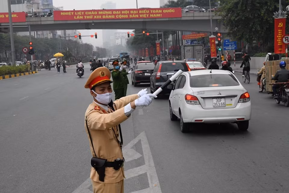 Tất cả các lực lượng thực hiện nghiêm các nhiệm vụ được phân công trong công tác bảo vệ Đại hội XIII của Đảng; không để bị động, bất ngờ, xảy ra sai sót dù là nhỏ nhất. (Ảnh: Báo Lao động)