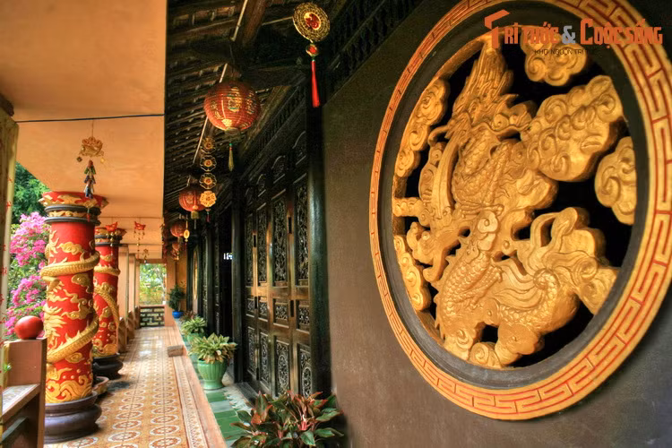 Từ năm 1803 đến nay, chùa đã qua nhiều lần trùng tu, nhưng kiến trúc ban đầu vẫn không thay đổi nhiều. Về tổng quan, chùa gồm ba phần là tiền đường, chánh điện và hậu tổ.