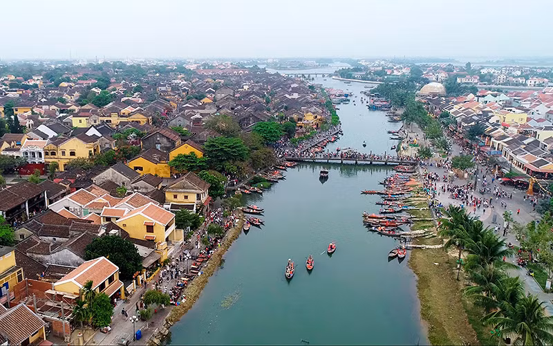 Trong số những điểm đến được giới thiệu trên chuyên trang, Quảng Nam (Việt Nam) được xếp hạng là một trong những điểm đến "du lịch xanh" hàng đầu tại châu Á.