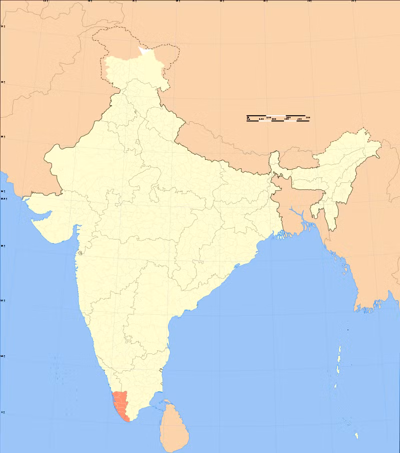 Vương Quốc Travancore nằm ở miền nam Ấn Độ, với diện tích 38.863 km² và dân số khoảng 3 triệu người. Nó được thành lập vào năm 1729 bởi Marthanda Varma, vị hoàng đế tài ba và được coi là người sáng lập của vương quốc này. Trong quá trình phát triển của vương quốc này, Marthanda Varma đã sáng tạo ra một hệ thống chính trị tổ chức tốt và phát triển kinh tế xã hội.