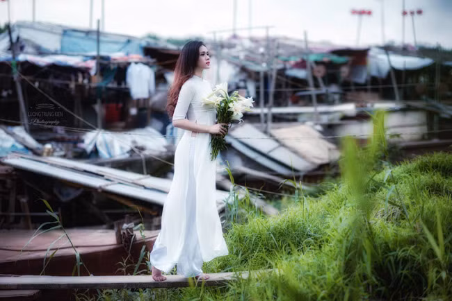 Không cần gợi cảm, sexy, cô gái này vẫn tạo ra sức hút đặc biệt (ảnh: Lương Trung Kiên).