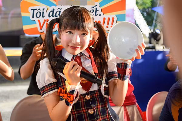 Bát nhỏ cũng sạch bong.