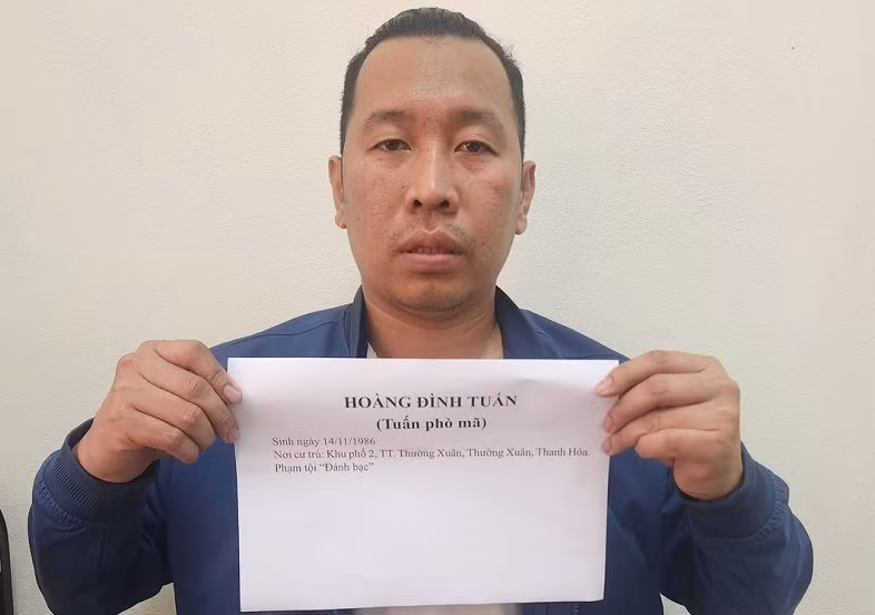 Cùng đồng phạm cá cược cả tỷ đồng, Tuấn “Phò mã” bị xử thế nào? Cung dong pham ca cuoc ca ty dong, Tuan “Pho ma” bi xu the nao?