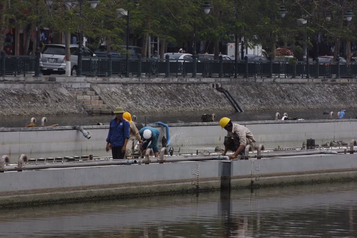 Nói về việc ngân sách thành phố đã chi ra 88,5 tỷ đồng cho dự án giờ coi như “chìm” trong lòng hồ Tam Bạc, UBND TP Hải Phòng trong bản thông cáo nêu rõ: “UBND TP sẽ thực hiện xã hội hóa tối đa nhất để bù đắp ngân sách thành phố”.