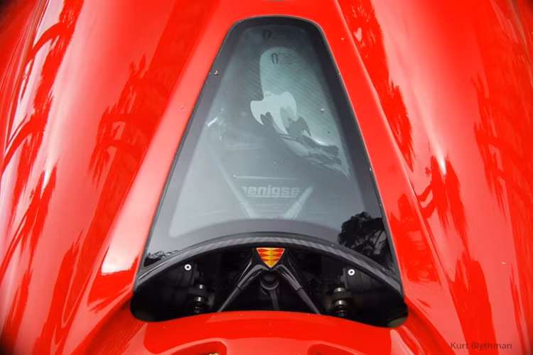 Siêu phẩm Koenigsegg CCX của doanh nhân Hải Phòng được trang bị khối động cơ V8, siêu nạp, dung tích 4,7 lít, sản sinh công suất tối đa 800 mã lực.