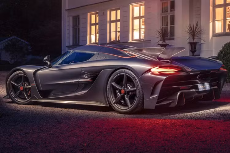 Mặc dù kỷ lục này chắc chắn rất ấn tượng nhưng người sáng lập Christian von Koenigsegg đưa ra giả thuyết rằng Jesko Absolut có thể đạt tốc độ 330 mph nếu có đủ không gian để thử nghiệm.