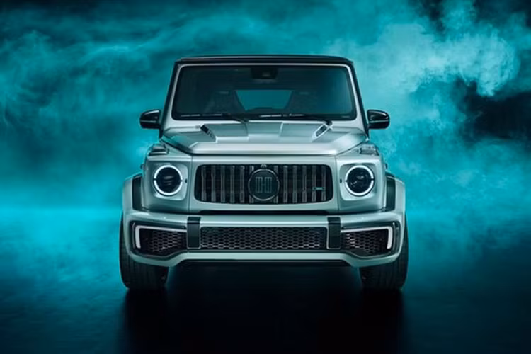 Vẫn sử dụng động cơ V8 4.0L tăng áp kép có trên mẫu xe nguyên bản, tuy nhiên chiếc Sir Class của Mercedes-AMG G63 đã được các kỹ sư của HOF đại tu lại toàn diện với các thanh truyền chắc chắn hơn, piston nhôm rèn, bộ tăng áp mới, hộp khí nhôm và phần mềm điều khiển đặc biệt.
