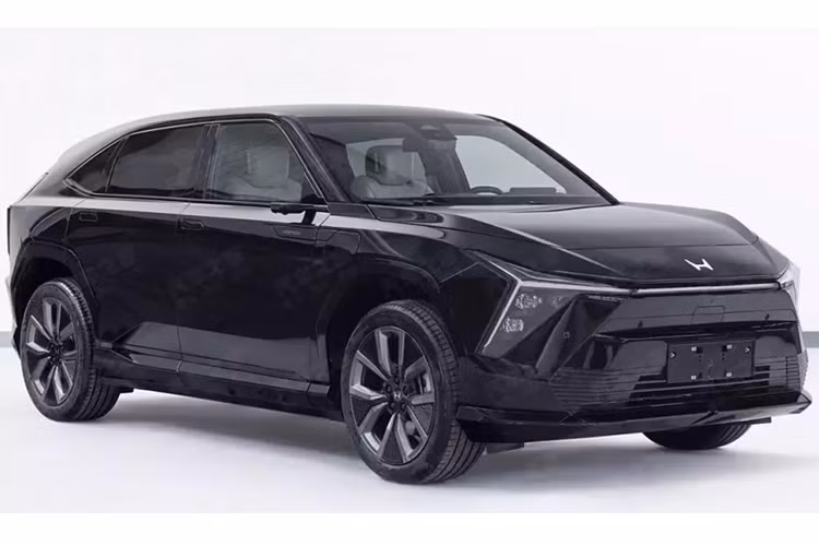 Vào ngày 12/7/2024 vừa qua, mẫu SUV chạy điện thuần chủng cỡ trung Honda Ye S7 2025 mới đã được Bộ Công nghiệp và Công nghệ thông tin (MIIT) của Trung Quốc công bố.
