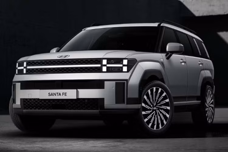 Kể từ tháng 10/2023, sau khi Hyundai bổ sung phiên bản hybrid tiết kiệm nhiên liệu cho SantaFe thì doanh số đã được cải thiện ít nhiều nhưng vẫn không ổn định.