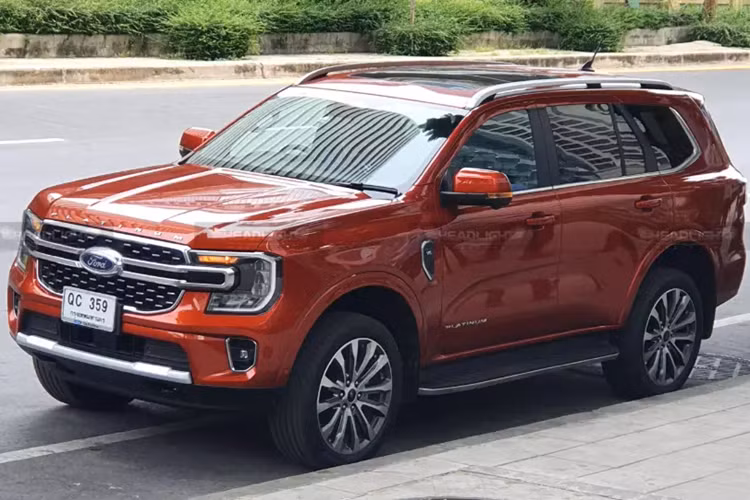 Ford Everest Platinum 2024 sap ban tai Viet Nam, khoang 1,7 ty dong