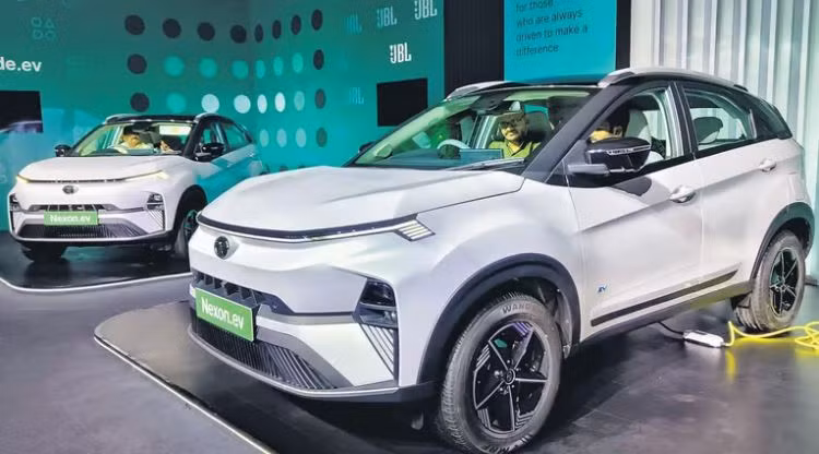Tata Nexon EV phat no, hang bi buoc hoan tien cho khach hang