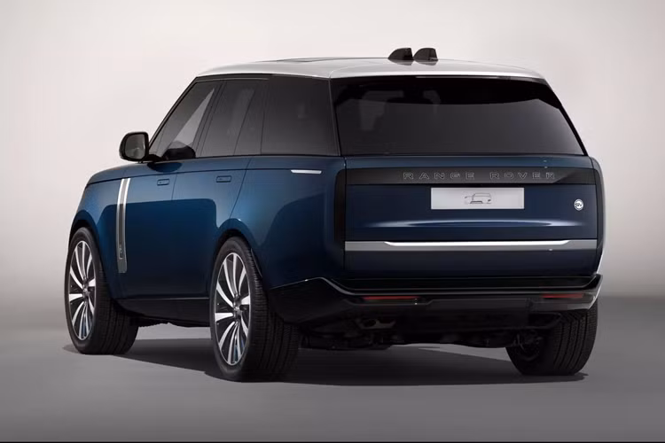Để so sánh, Range Rover tiêu chuẩn có giá khởi điểm từ 285.211 Đô Úc (185.700 USD), trong khi đối thủ Bentley Bentayga có giá từ 378.600 Đô Úc (235.000 USD). Tuy nhiên, mẫu Range Rover đặc biệt mới nhất này có vẻ là một món hời khi so sánh với Rolls-Royce Cullinan, có giá khởi điểm từ 705.000 Đô Úc (459.100 USD) trên cùng thị trường.