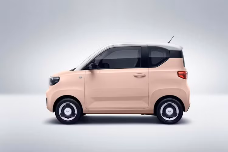 Tuy Wuling Hongguang Mini EV rẻ nhất Việt Nam hiện nay nhưng mẫu xe này vẫn khá kén khách vì trang bị chưa xứng với giá tiền. Do đó, trong thời gian qua, đại lý đã liên tục chạy những chương trình ưu đãi dành cho mẫu ô tô điện Trung Quốc này để kéo khách.