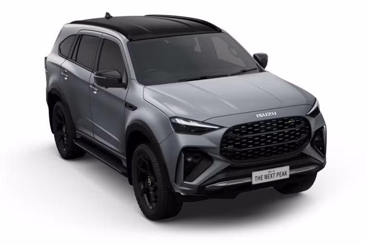 Hệ thống hybrid mới được định vị nằm giữa 2 tùy chọn động cơ hiện tại của mu-X và D-Max. Hiện nay, các mẫu Isuzu D-Max và mu-X có mặt trên thị trường sử dụng động cơ 1.9L diesel 148 mã lực/350Nm tiêu chuẩn, hoặc 3.0L diesel 188 mã lực/450Nm cao cấp.