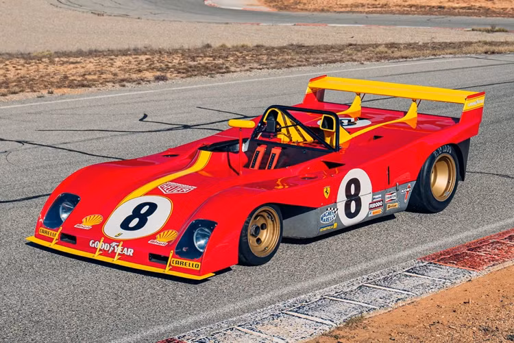 7. Ferrari 312 PB đời 1972 (13,4 triệu USD): Ferrari “P” là dòng xe thể thao thành công nhất của Ferrari, được sản xuất từ năm 1963 đến năm 1973. Động cơ 12 xy-lanh thẳng hàng trên Ferrari 312 PB là bản nâng cấp từ dòng xe đua F1 312 B.