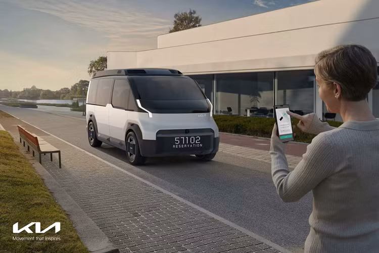 Kia cũng đang có kế hoạch phát triển công nghệ lái tự động cho xe thông qua các đối tác tại Motional và Hyundai. Để đưa các mẫu xe thuộc nền tảng PBV này ra thị trường, Kia sẽ đầu tư thiết lập nên nhà máy ‘EVO plant’ riêng biệt tại Hwaseong, Hàn Quốc, dự kiến sẽ hoạt động vào năm 2025.