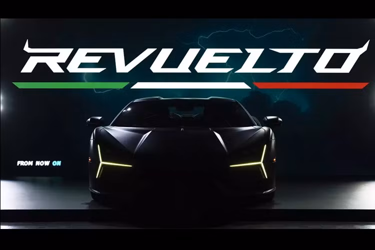 Đây là động cơ được cải tiến từ máy V12 của siêu xe Lamborghini Aventador. Động cơ V12 này kết hợp với 3 mô-tơ điện nằm trên cầu trước và cầu sau. Trong đó, 2 mô-tơ điện trên cầu trước tạo ra công suất tối đa 148 mã lực. Mô-tơ điện nằm trên cầu sau cũng có sức mạnh tương tự và tích hợp hộp số tự động ly hợp kép 8 cấp.