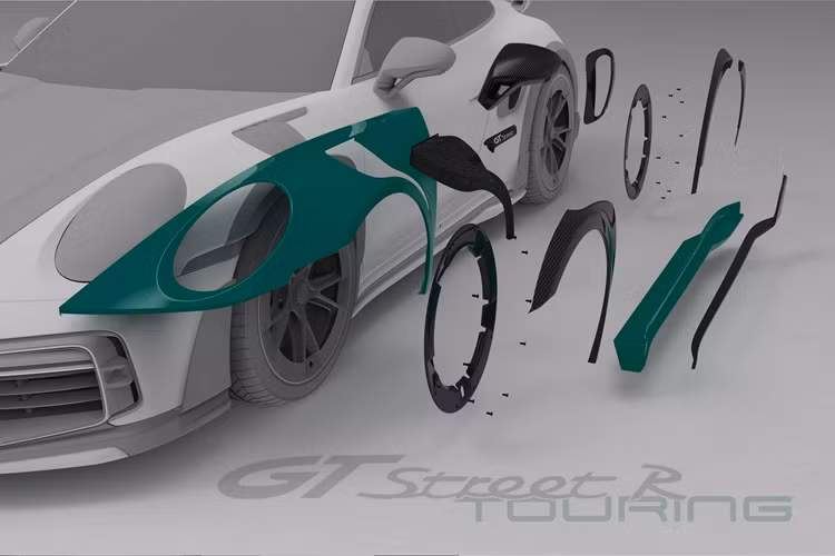 Ở trạng thái tiêu chuẩn, chiều cao xe được hạ thấp 25 mm so với 911 Turbo S nguyên bản nhờ lò xo thể thao, đồng thời TechArt cũng cung cấp thêm tùy chọn lò xo cuộn có thể điều chỉnh linh hoạt trong khoảng từ 5 – 30 mm.