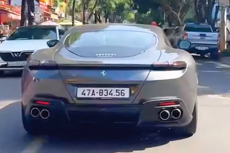 Những trang bị này cho phép chiếc siêu xe 4 chỗ ngồi Ferrari Roma dù có cân nặng gần 1,5 tấn vẫn có thể tăng tốc từ vị trí xuất phát lên 100 km/h chỉ trong thời gian 3,4 giây, thêm 5,9 giây để tăng tốc lên 200 km/h, trước khi đạt tốc độ tối đa hơn 320 km/h.