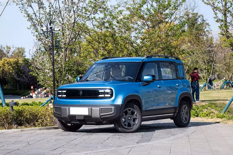  Baojun Yep chạy điện cỡ nhỏ lần đầu tiên ra mắt thị trường Trung Quốc vào hồi tháng 5/2023. Sau gần 1 năm, mẫu xe này chuẩn bị được bổ sung phiên bản 5 cửa mới. Theo kế hoạch, Baojun Yep phiên bản 5 cửa có tên Plus sẽ chính thức ra mắt thị trường Trung Quốc vào tháng 4 năm nay.