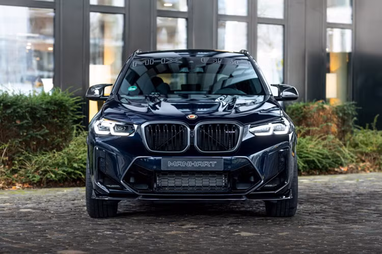 Sau nâng cấp, BMW X3 M Competition độ Manhart Performance và được tinh chỉnh với công suất lớn hơn, mô-men xoắn lớn hơn và rất nhiều bộ phận nâng cấp độc đáo đưa công suất của chiếc SUV đạt mức 650 mã lực.