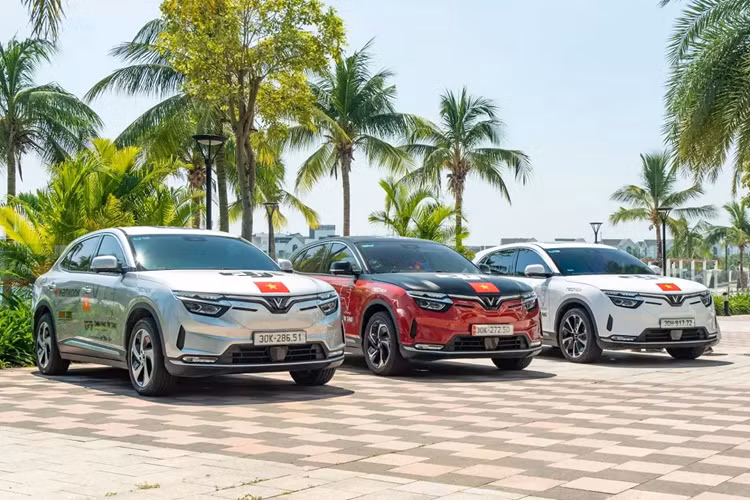 Người dùng Việt "thử lửa" VinFast VF8 bằng chuyến viễn du Tây Tạng - Hình 2 Nguoi dung Viet