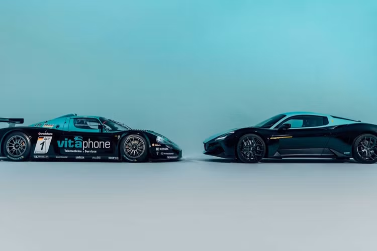 Xe cũng được trang bị loạt chi tiết cá nhân hóa Maserati Fuoriserie, danh mục dành riêng cho việc cá nhân hóa những chiếc xe Trident. Xe được trang bị hàng loạt chi tiết cá nhân hóa đắt giá như cờ Ý ở hai bên cửa, logo Maserati màu trắng ở phía trước bánh sau, mâm xe màu bạc, cùm phanh màu xanh và tấm ốp động cơ bằng sợi carbon.