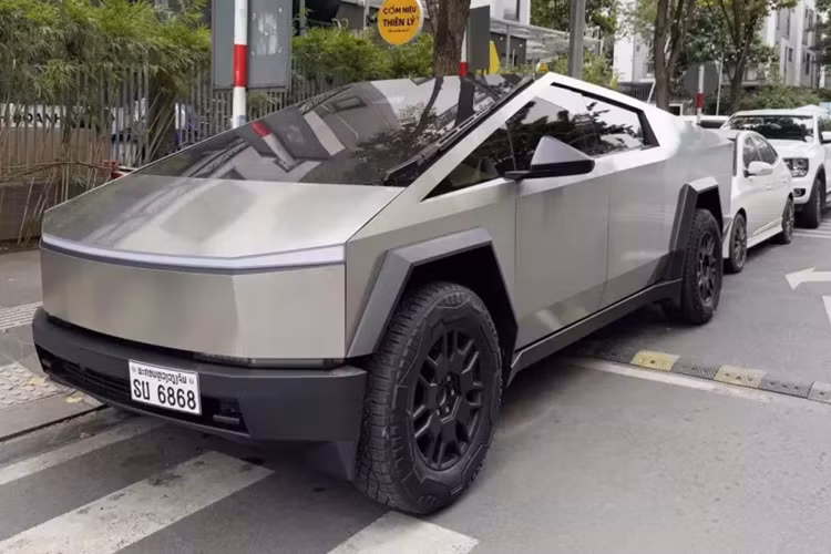 Cybertruck là 1 dự án hoàn toàn mới của Tesla nhắm vào phân khúc xe bán tải điện cao cấp, nơi chiếc xe này không hề gặp đối thủ nào xứng tầm, kinh nghiệm hàng chục năm tạo ra các mẫu xe điện, đã giúp tỷ phú Elon Musk nhanh chóng đẩy nhanh quá trình sản xuất Tesla Cybertruck.