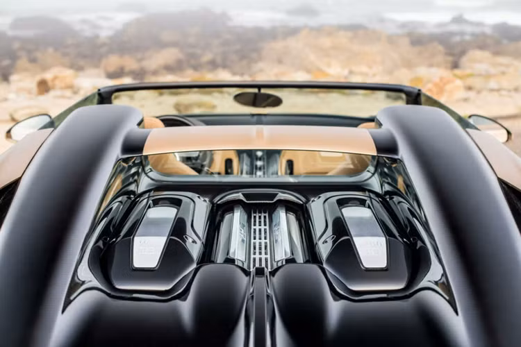 Đó là lý do tại sao chúng tôi phải bắt đầu lại từ đầu khi quyết định chế tạo Bugatti W16 Mistral mui trần, sự tôn vinh cuối cùng cho lịch sử xe mui trần phong phú và động cơ W16 huyền thoại của chúng tôi.