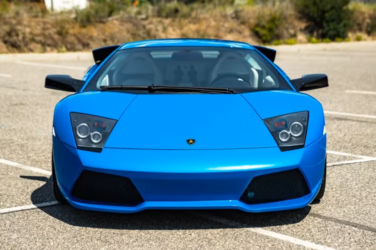 Chính từ điều này đã tạo ra những chiếc siêu xe Lamborghini Murcielago LP640 trang bị hộp số sàn 6 cấp và từ lâu, những chiếc xe này đã trở thành món đồ khiến những nhà sưu tập xe thèm khát và săn đón nhiều nhất trên thị trường.