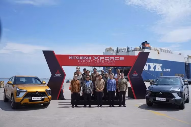 Sau Việt Nam, mẫu xe SUV Mitsubishi Xforce sẽ dần được xuất khẩu sang những thị trường khác như Philippines, Nam Á, châu Mỹ Latin, Trung Đông và châu Phi. Để đáp ứng nhu cầu của thị trường Indonesia và xuất khẩu, hãng Mitsubishi dự định lắp ráp khoảng 20.000 chiếc Xforce ở nhà máy tại Indonesia.