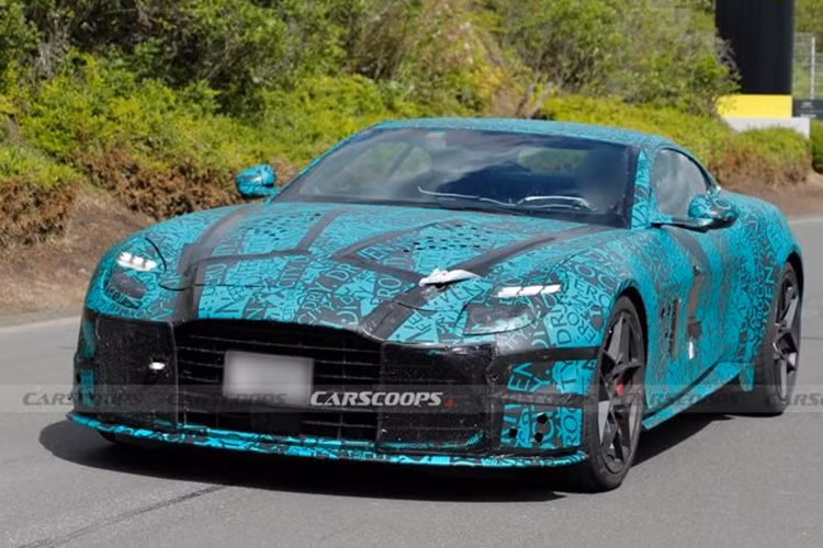 Aston Martin mang sieu xe Vanquish tro lai voi khoi dong co V12 moi