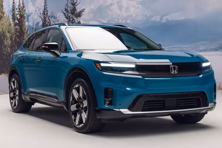 Dự kiến, Honda Prologue 2024 sẽ bắt đầu có mặt tại các đại lý của hãng ở Mỹ vào mùa xuân này. Mức giá xe giá Honda Prologue chạy điện sẽ có mức khởi điểm từ 48.795 USD (1,2 tỷ đồng).