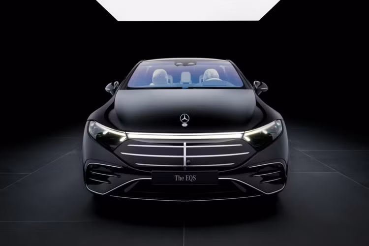 Đối với phiên bản bán ra tại châu Âu, xe sẽ được trang bị thêm chức năng Chuyển làn đường tự động mới cũng như một phiên bản đặc biệt mới. Phiên bản đặc biệt này sẽ được trang bị bộ mâm thể thao AMG 21 inch cũng như gói Executive.