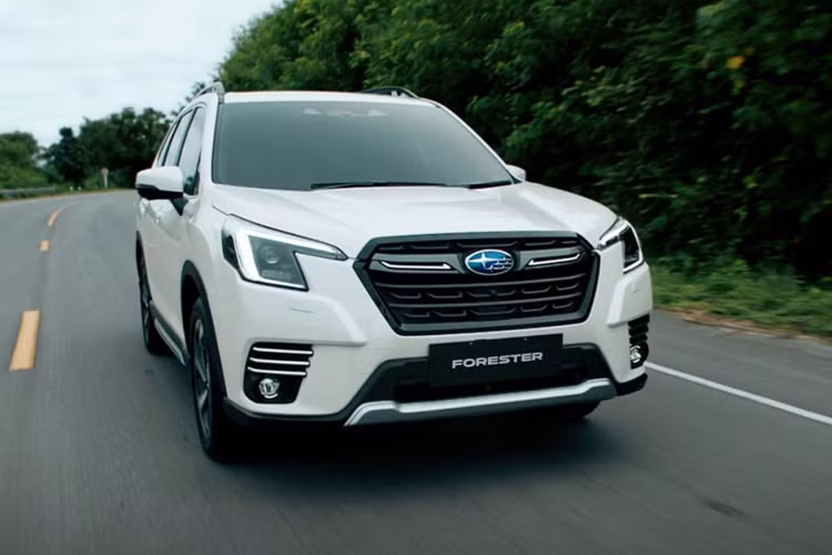 Chương trình khuyến mãi của Subaru Forester sẽ diễn ra từ nay đến hết ngày 31/7/2024. Ưu đãi lệ phí trước bạ sẽ được áp dụng dựa trên mức 10% của giá niêm yết. Cũng cần phải nói thêm rằng đây là chương trình ưu đãi dành cho những chiếc Subaru Forester sản xuất năm 2024 (số VIN 2024).